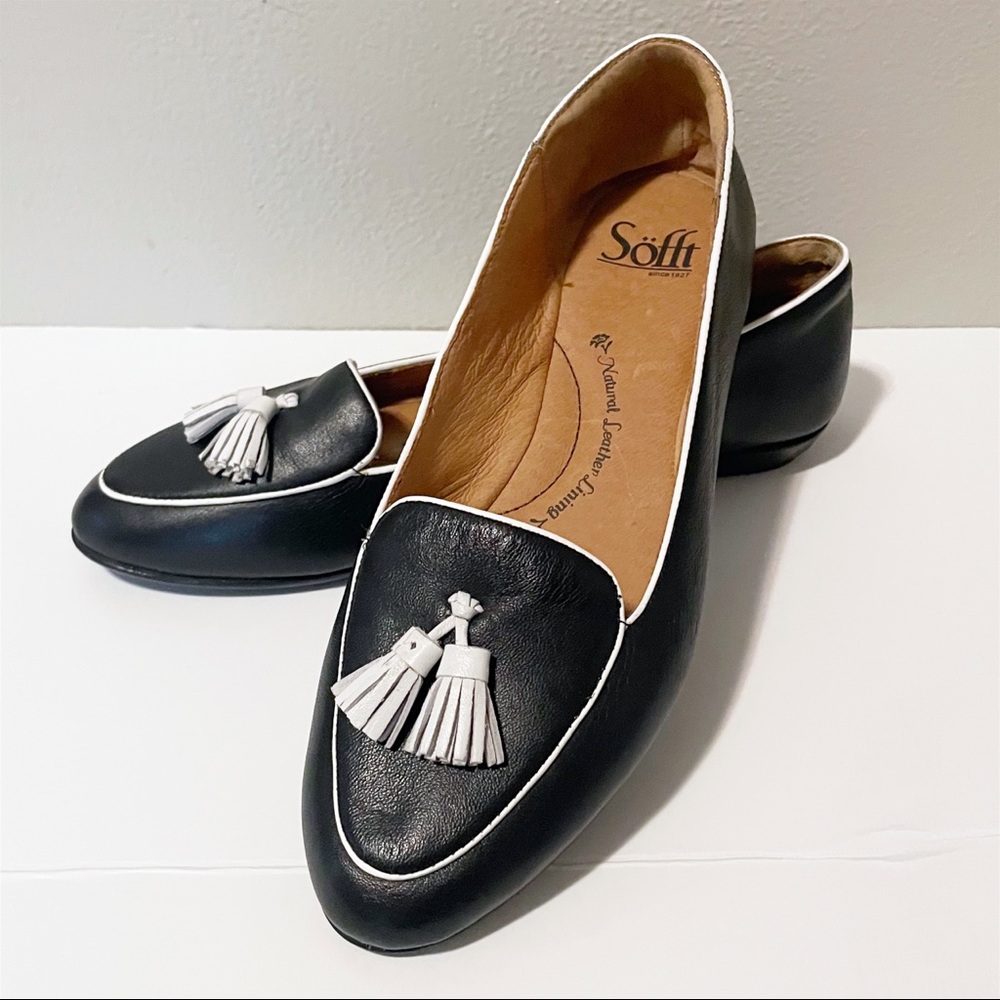 Sofft “Bryce” tassel loafers